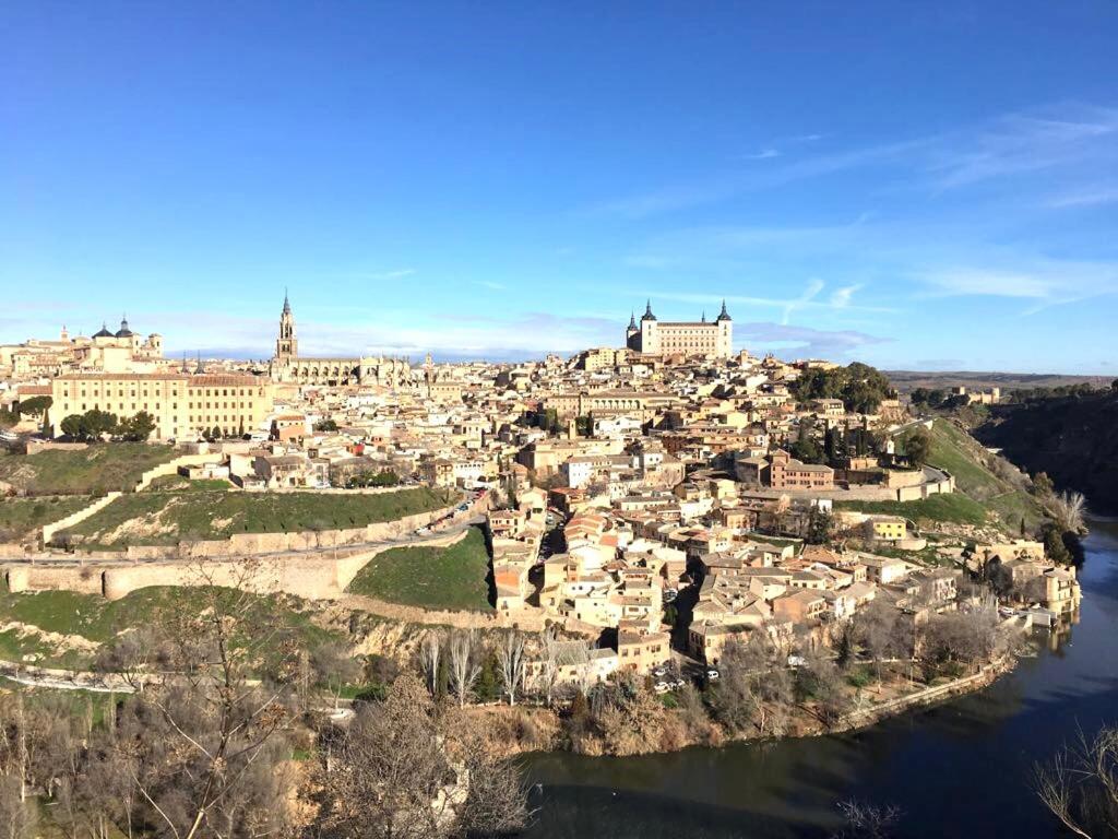 ~Golden~ Unique Place In A Historic S.Xvi Building Toledo Exteriör bild